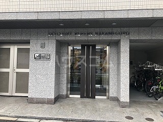 2/6 エントランス