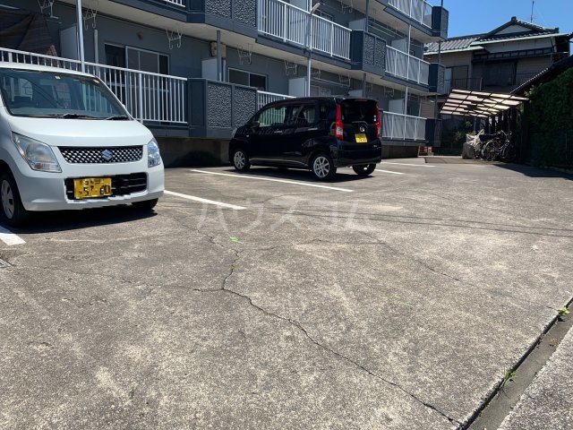 20/21 駐車場