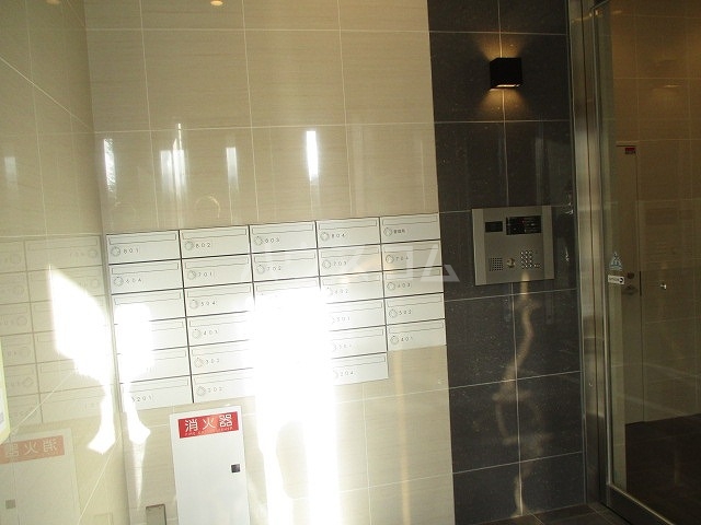 3/7 エントランス