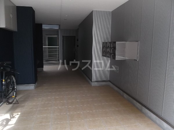 21/29 エントランス