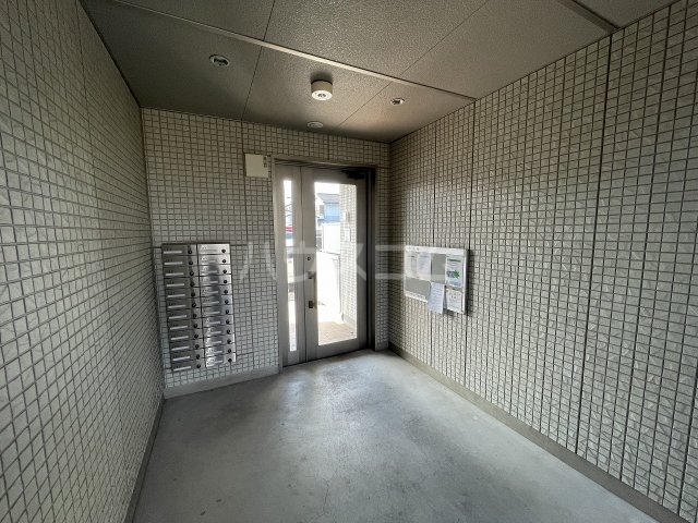 3/8 エントランス