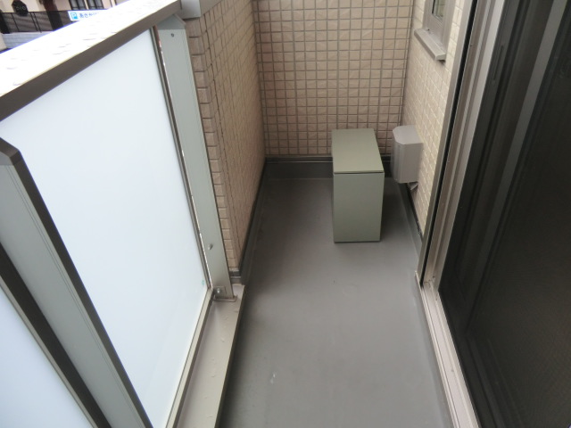 19/27 バルコニー