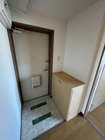 13/30 玄関