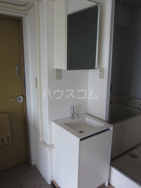 17/30 洗面