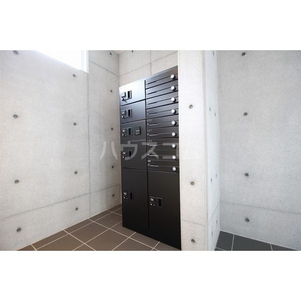 17/26 エントランス