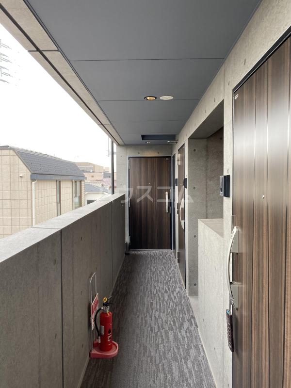 22/29 エントランス