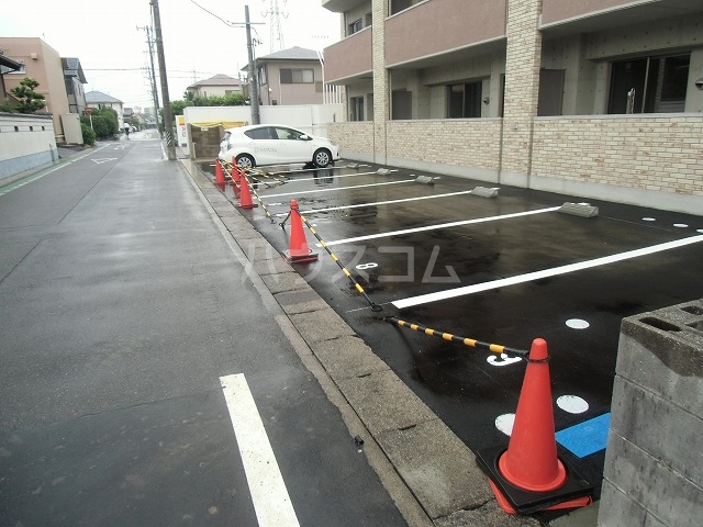2/10 駐車場