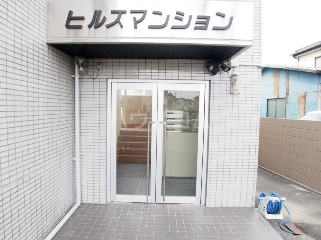 20/30 エントランス