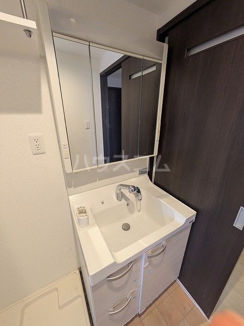15/30 洗面