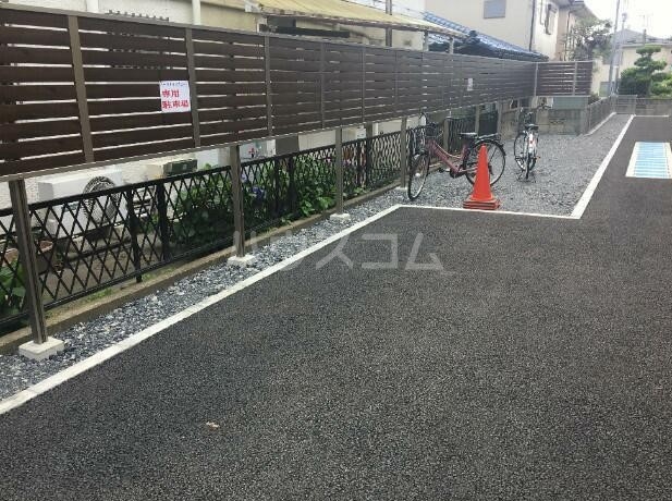 19/28 エントランス