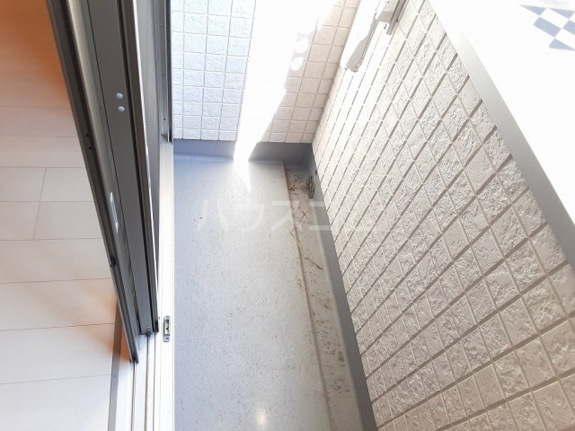 21/30 バルコニー