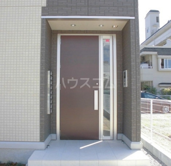 14/23 エントランス