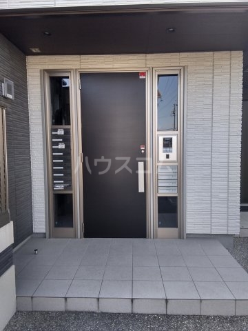 20/30 エントランス