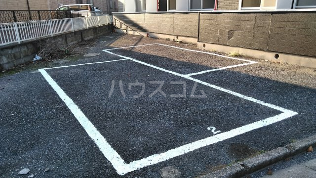 23/25 駐車場