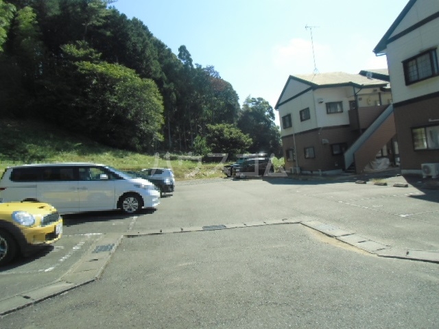 2/6 駐車場