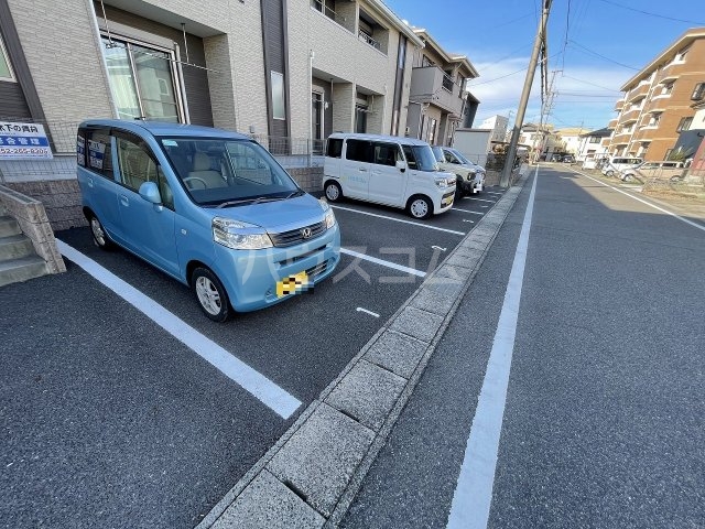 21/30 駐車場