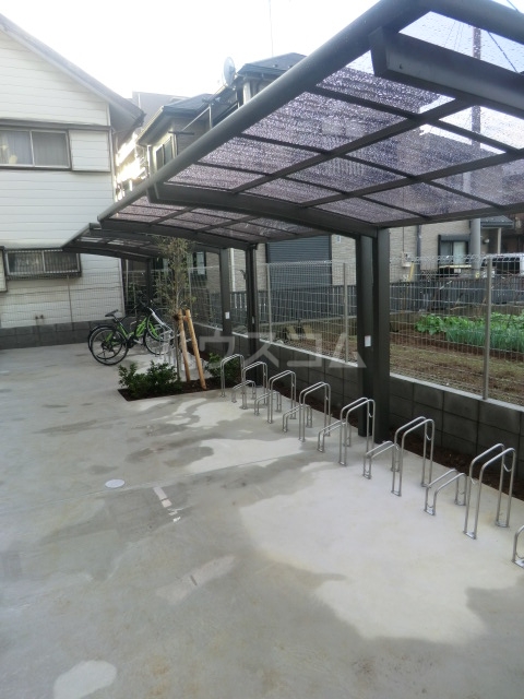 22/29 駐車場