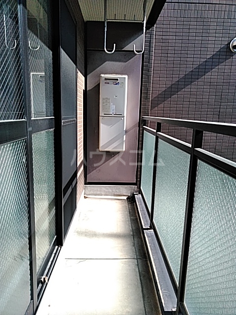 19/25 バルコニー