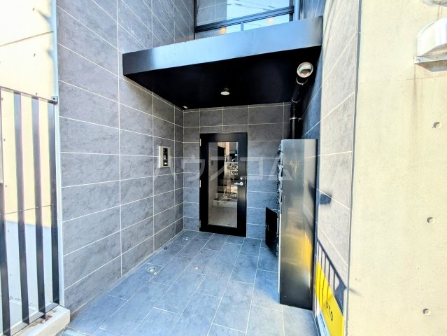 21/24 エントランス