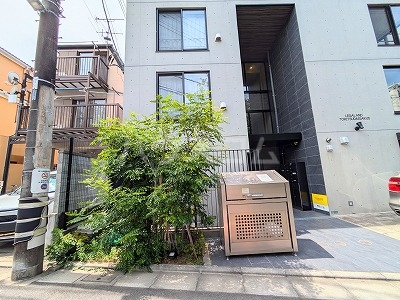 21/24 エントランス