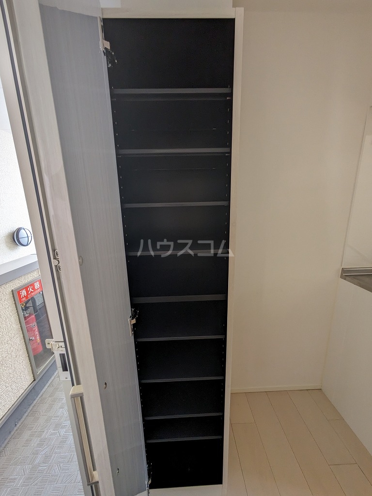 収納
