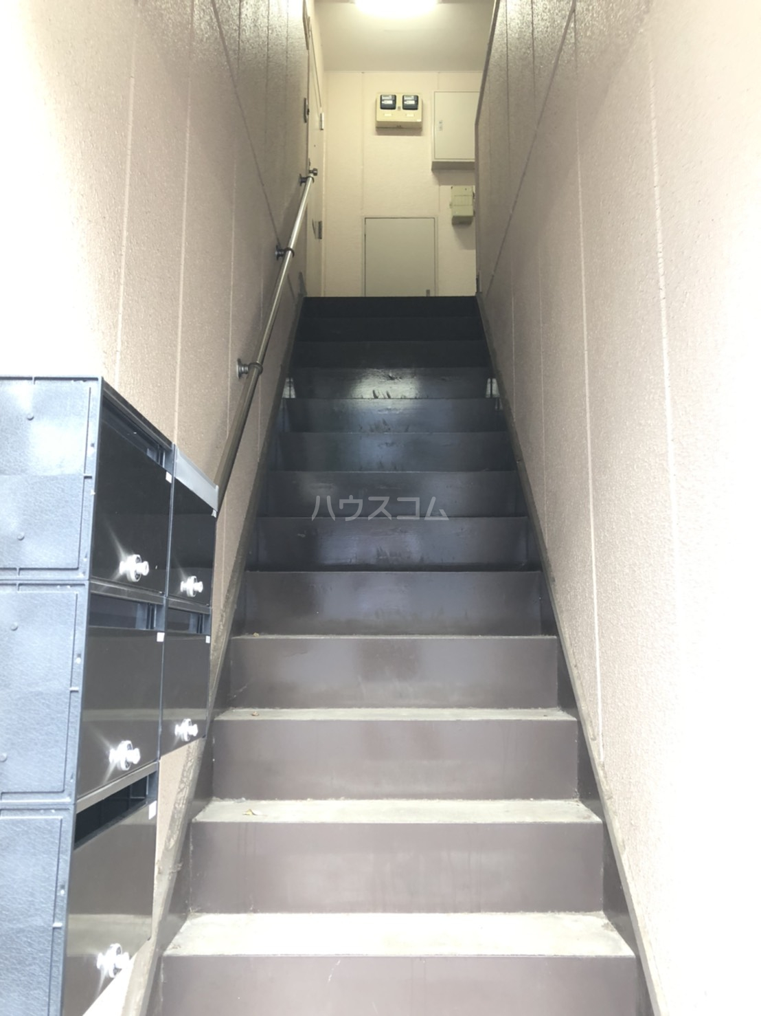 18/26 エントランス