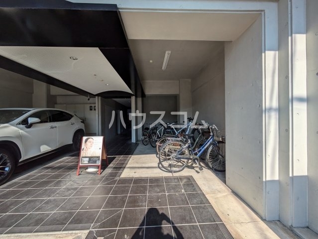 21/29 エントランス