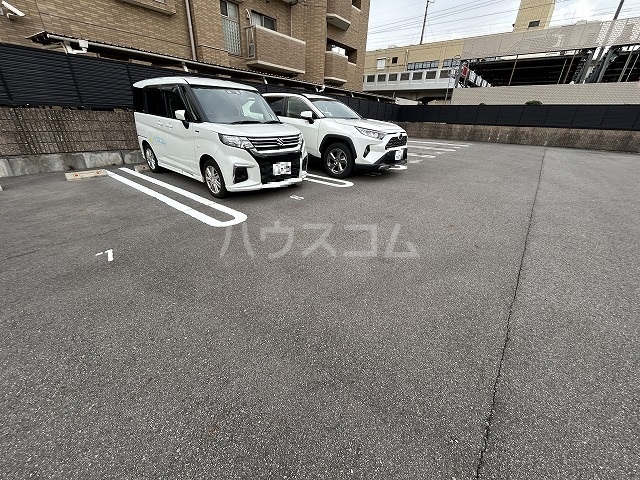 29/30 駐車場
