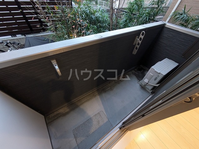 19/30 バルコニー