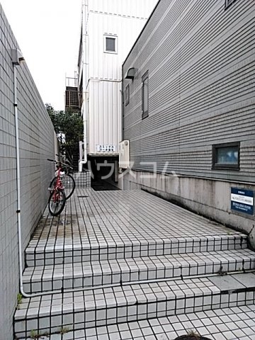 17/26 エントランス