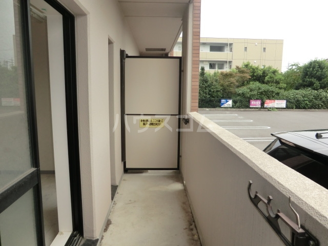 13/23 バルコニー