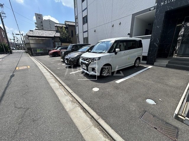 4/8 駐車場
