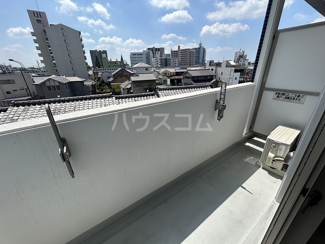 21/30 バルコニー