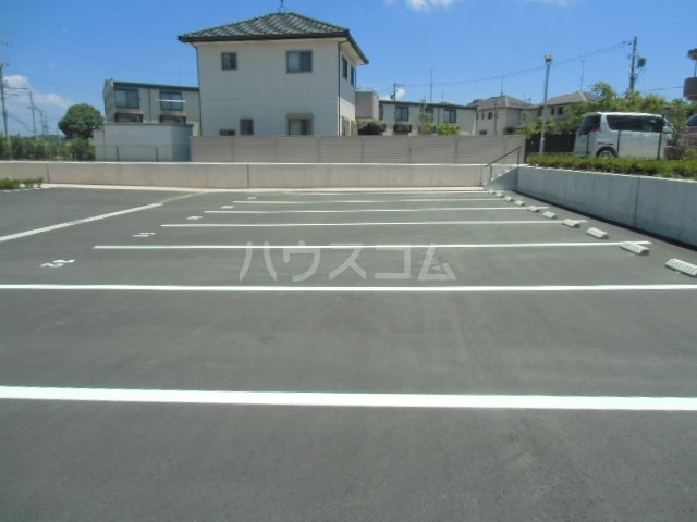 3/7 駐車場