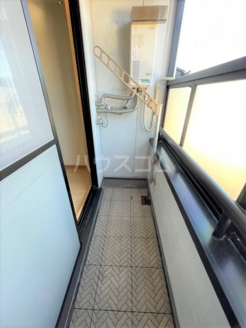 17/28 バルコニー