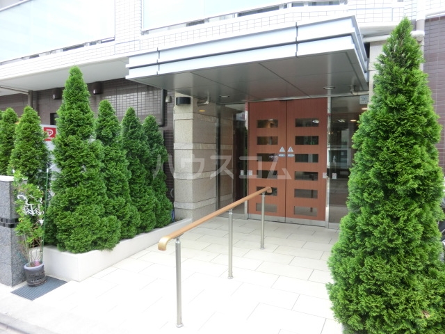 2/3 エントランス