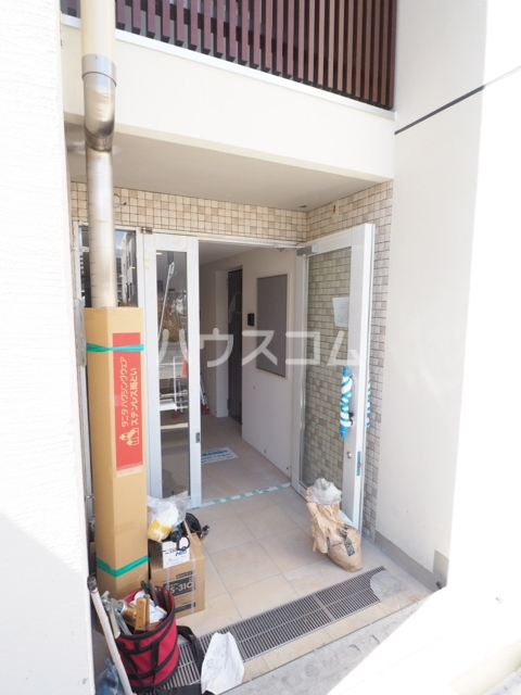 19/28 エントランス