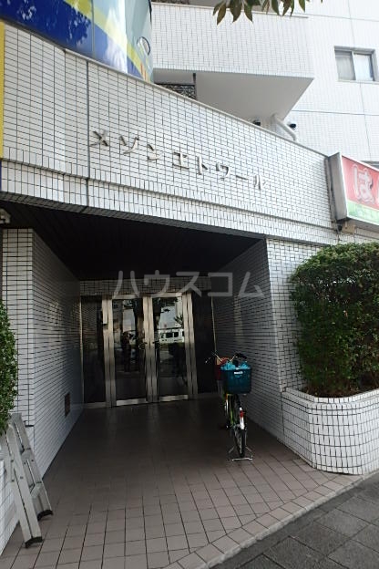 22/29 エントランス