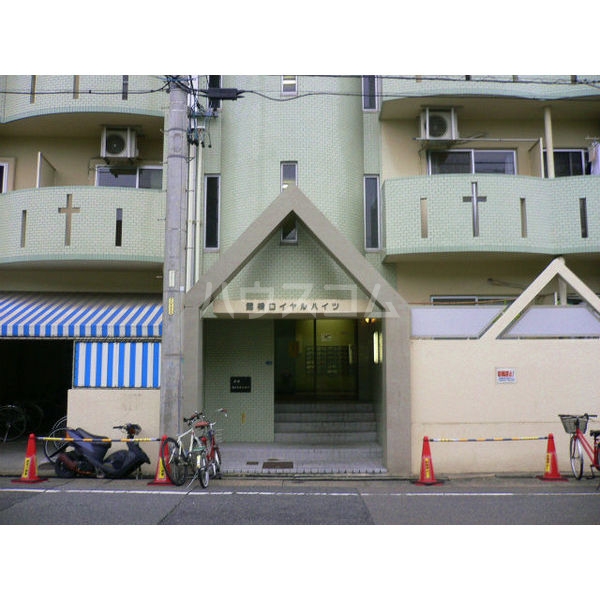 19/21 エントランス
