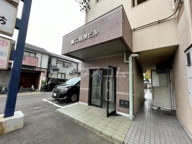 22/30 エントランス