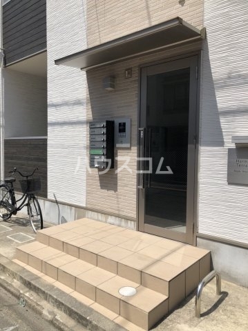 15/22 エントランス