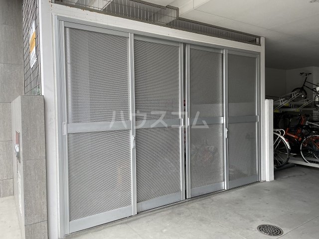 29/30 エントランス