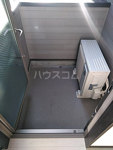 18/25 バルコニー