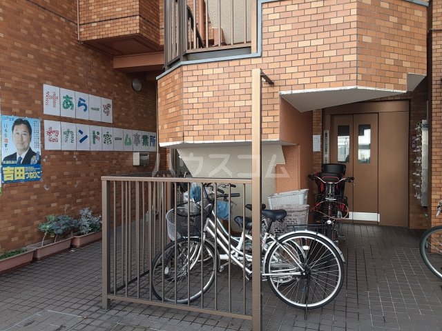 17/19 エントランス