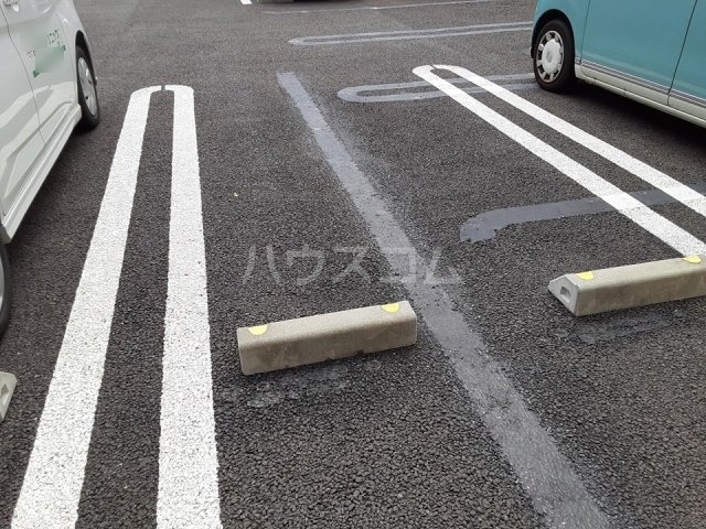 2/6 駐車場