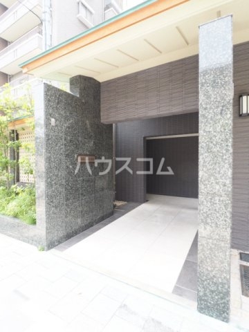 19/29 エントランス