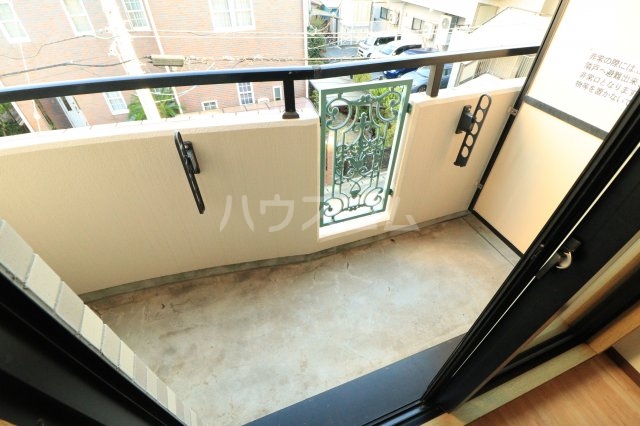 13/23 バルコニー