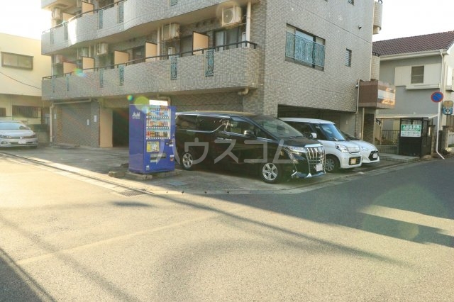 14/18 駐車場