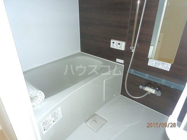13/30 浴室