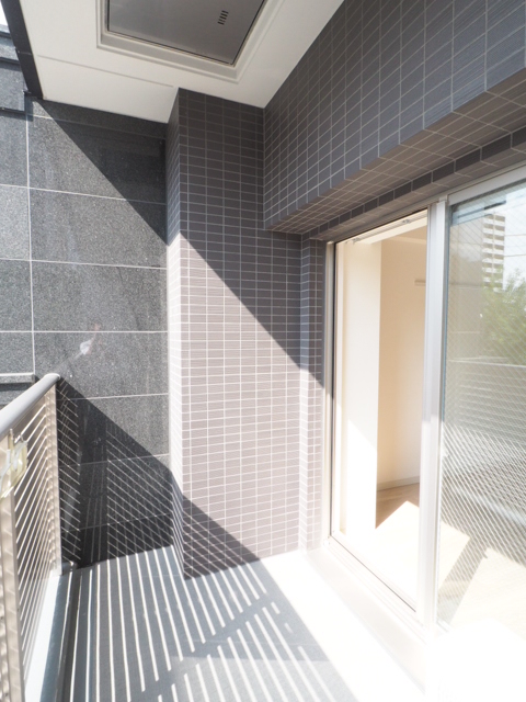 21/27 エントランス